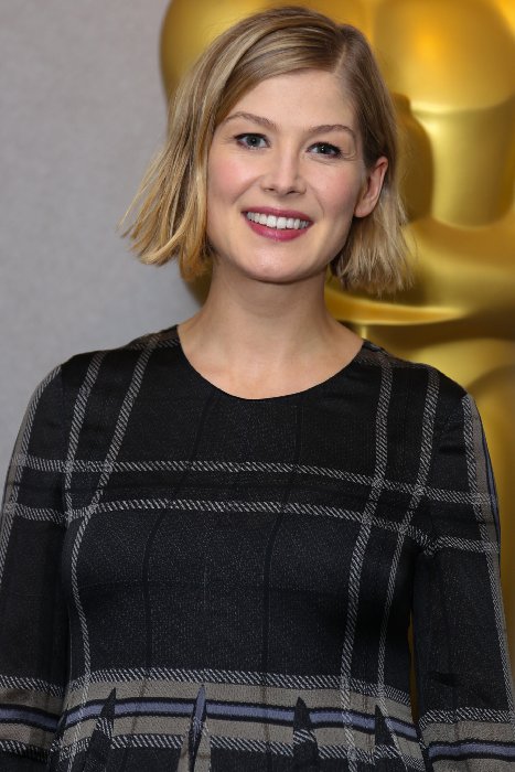 Rosamund Pike