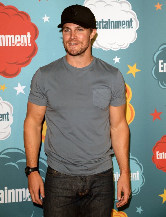 Stephen Amell