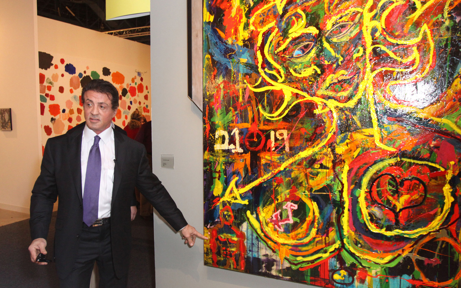 Sylverster Stallone muestra sus pinturas en Francia