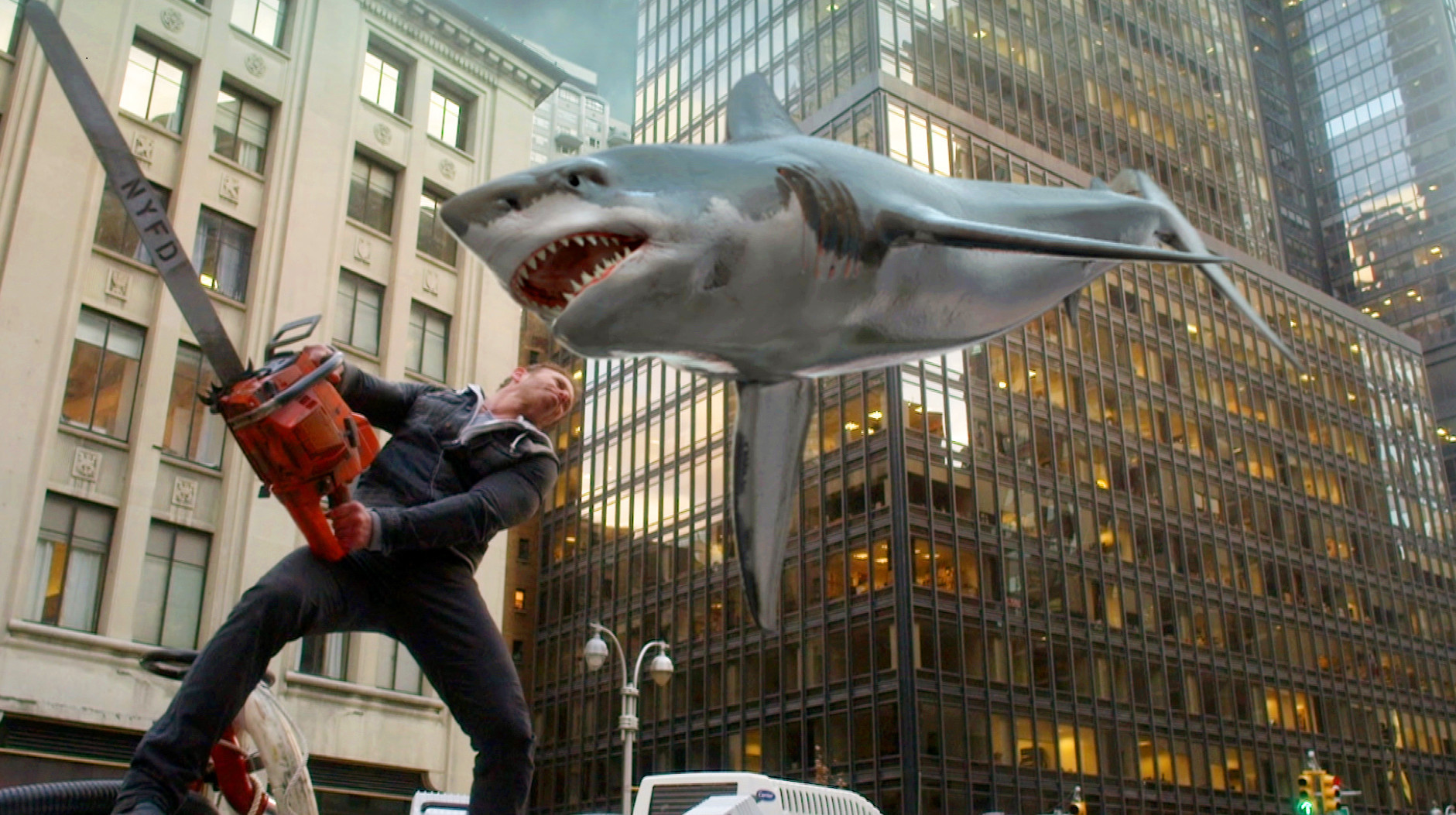 Ha llegado el trailer de Sharknado 3