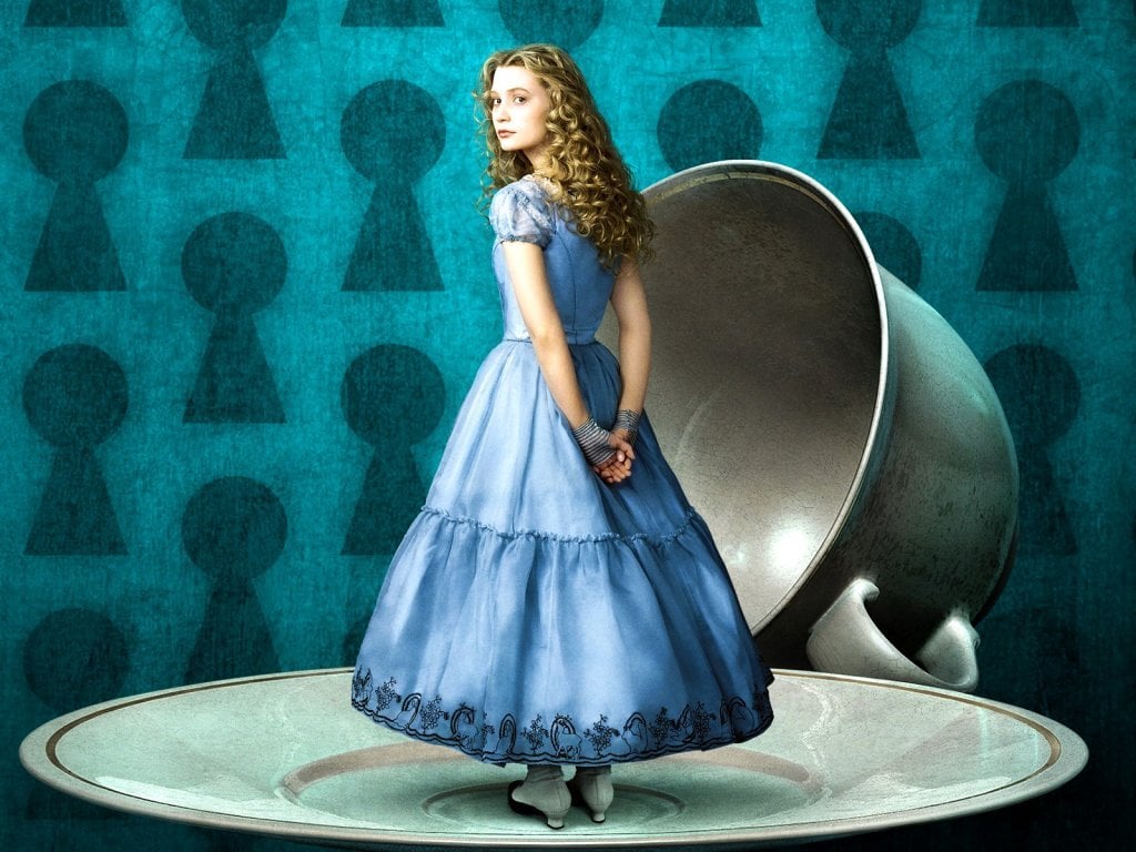 Primer teaser de Alice in Wonderland: Through the Looking Glass