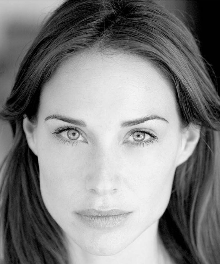 Claire Forlani