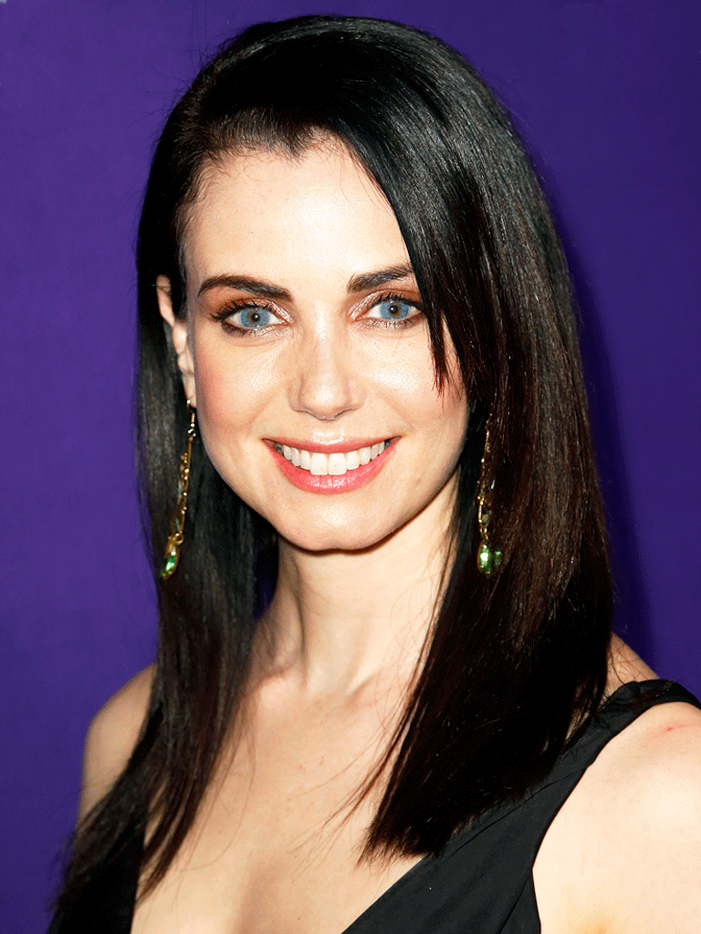 Mia Kirshner