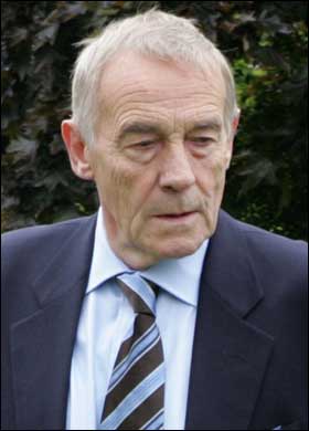 Michael Jayston