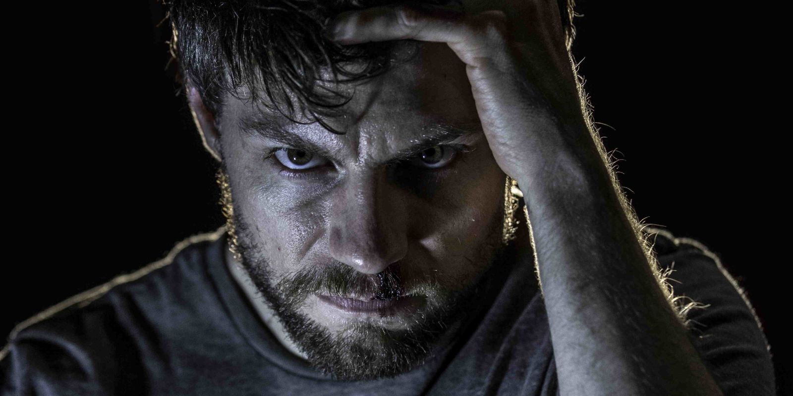 Outcast: 5 buenas razones para ver la serie