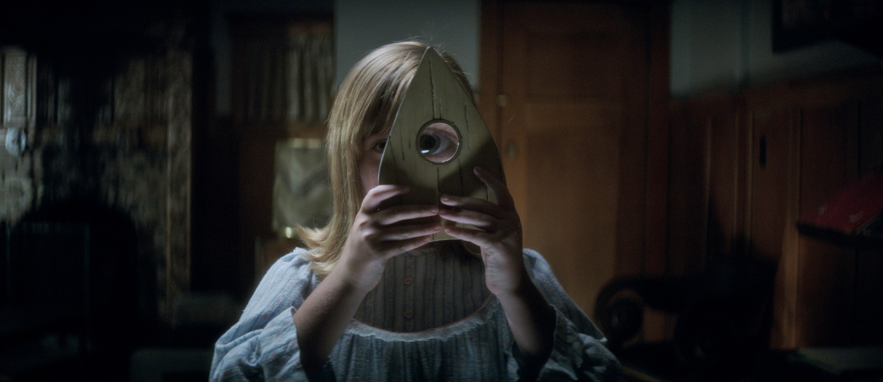 Ve el trailer Ouija: El Origen del Mal