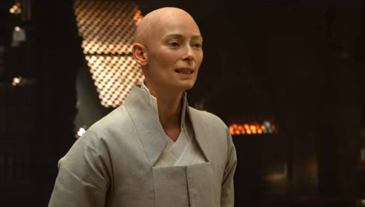 Doctor Strange: Tilda Swinton le pide a Marvel incluir en el futuro a personajes homosexuales