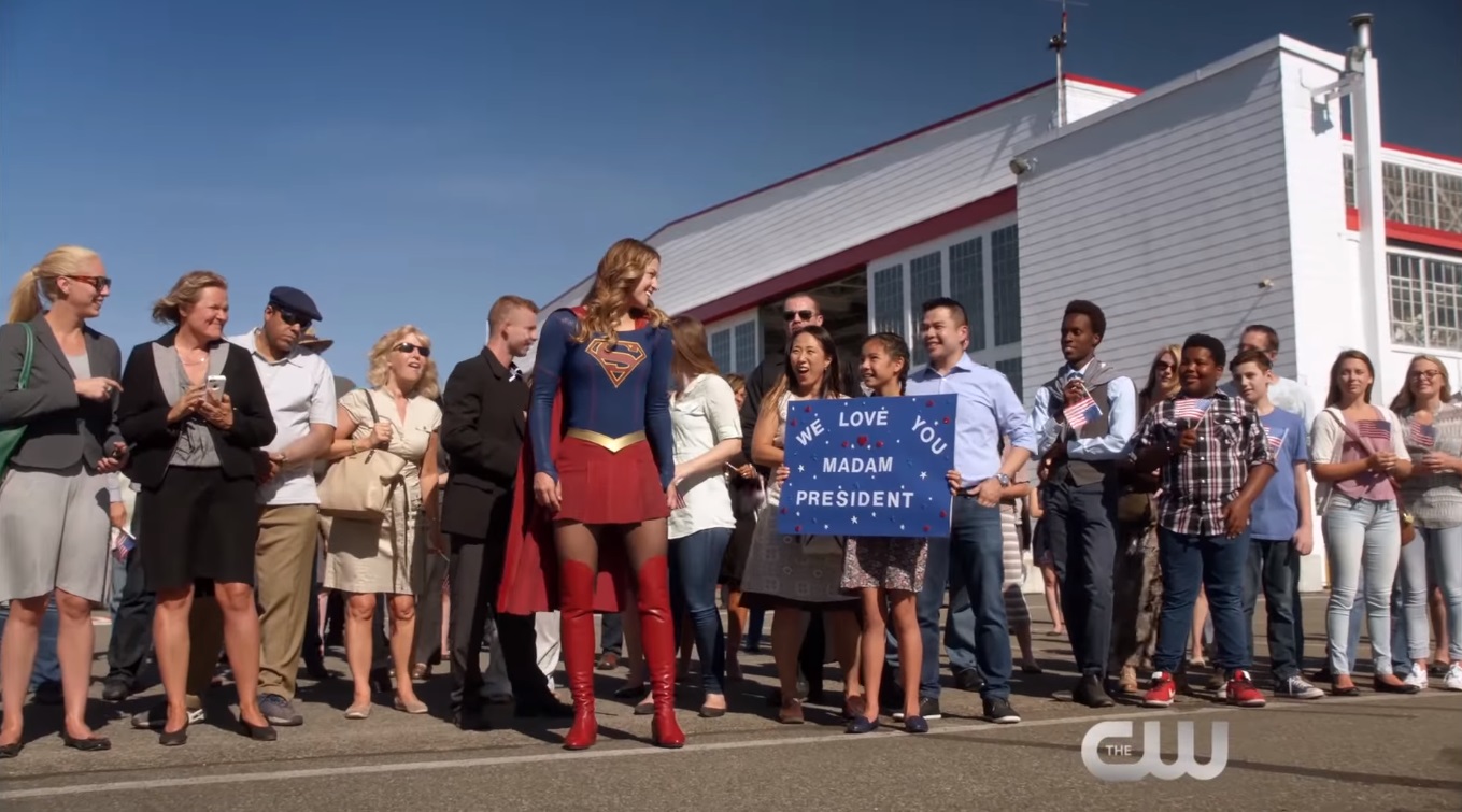 Cover Supergirl – Clip: “Welcome to Earth”