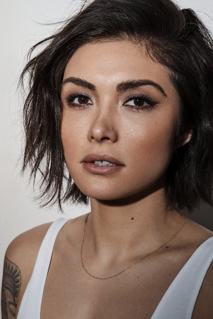 Daniella Pineda