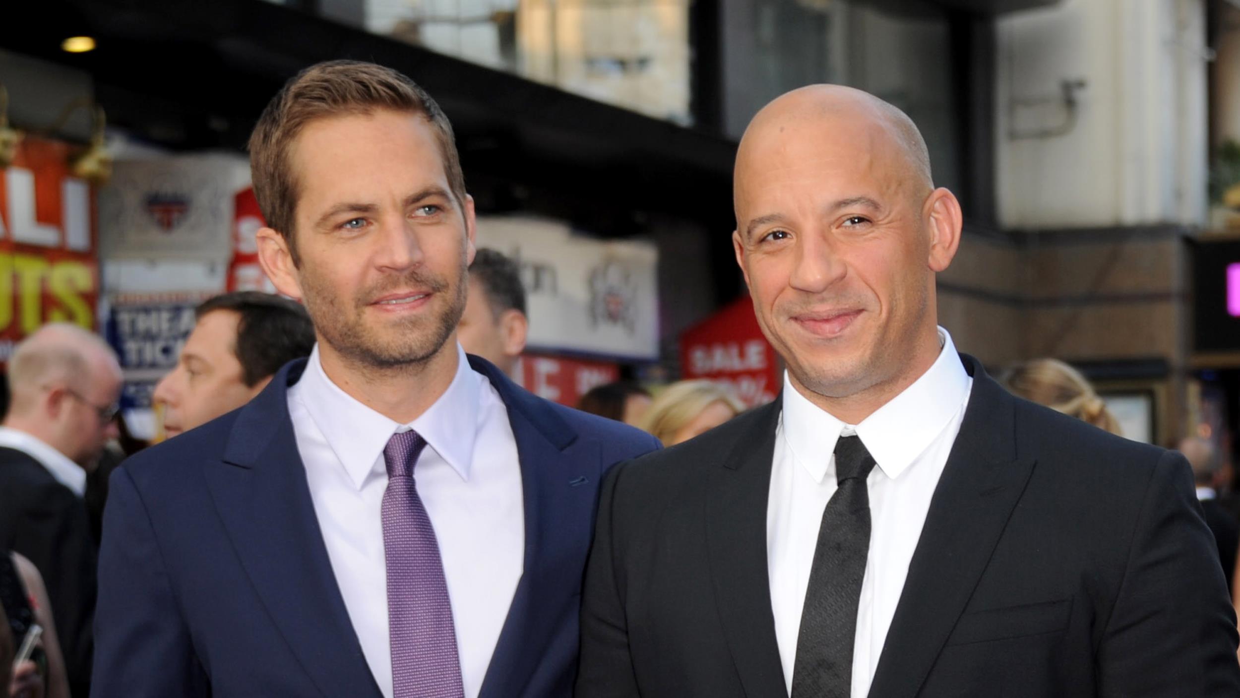 Vin Diesel se vuelve a conmover al recordar a Paul Walker durante la premiere de Rápidos y Furiosos 8