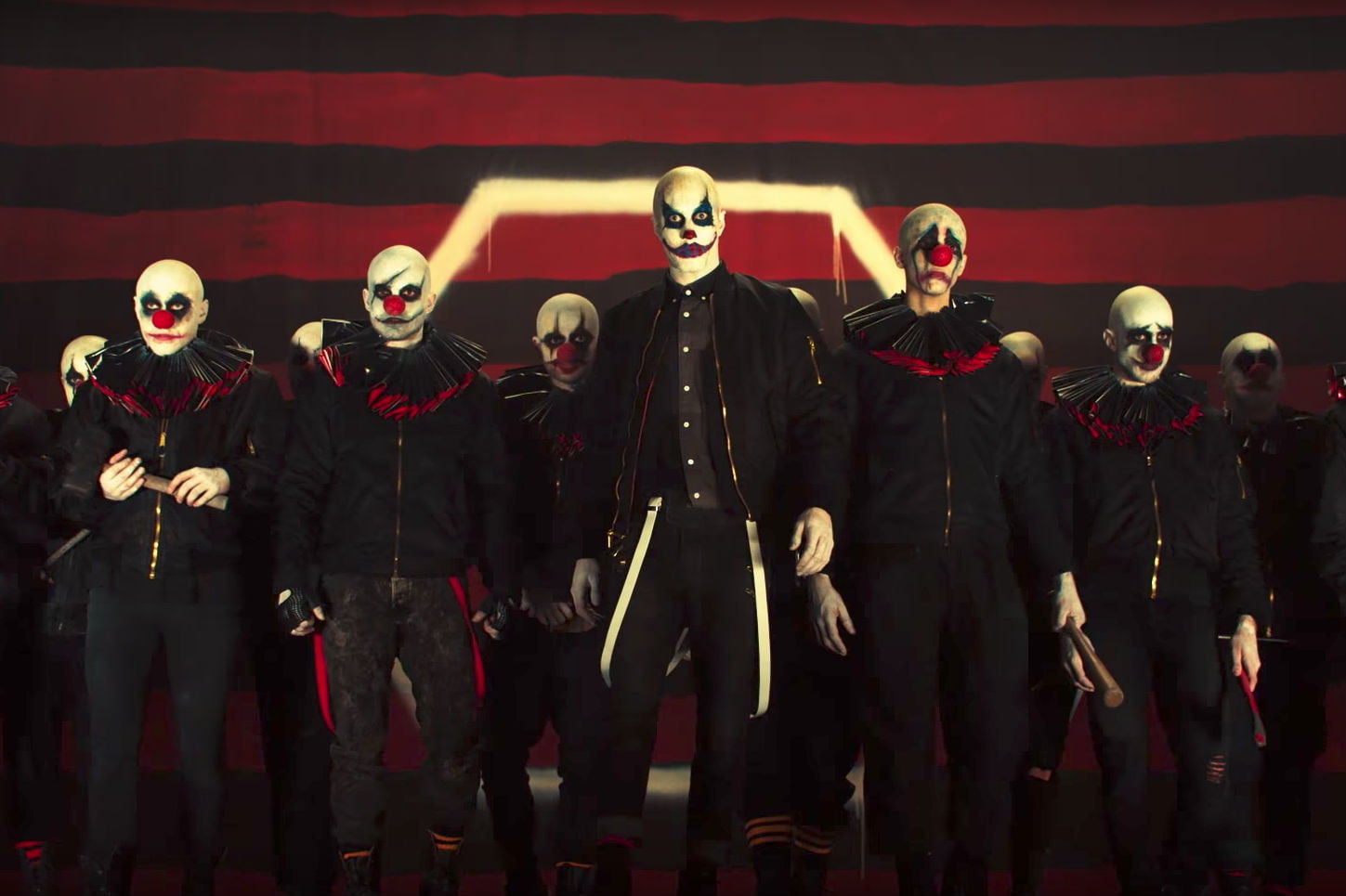 American Horror Story: Cult presenta su opening oficial