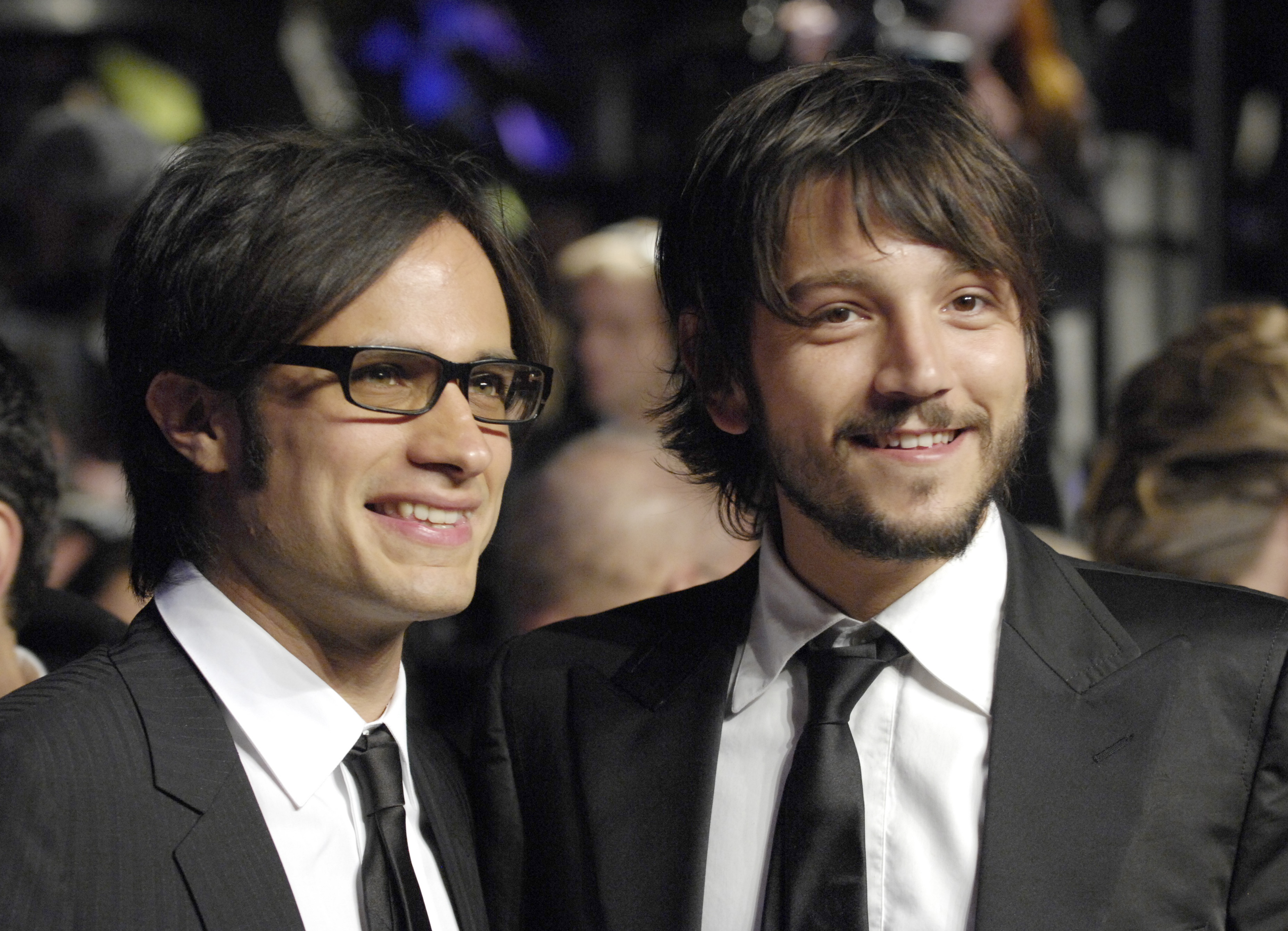 Gael García, Diego Luna y Documental Ambulante A. C. se solidarizan para apoyar México tras el terremoto