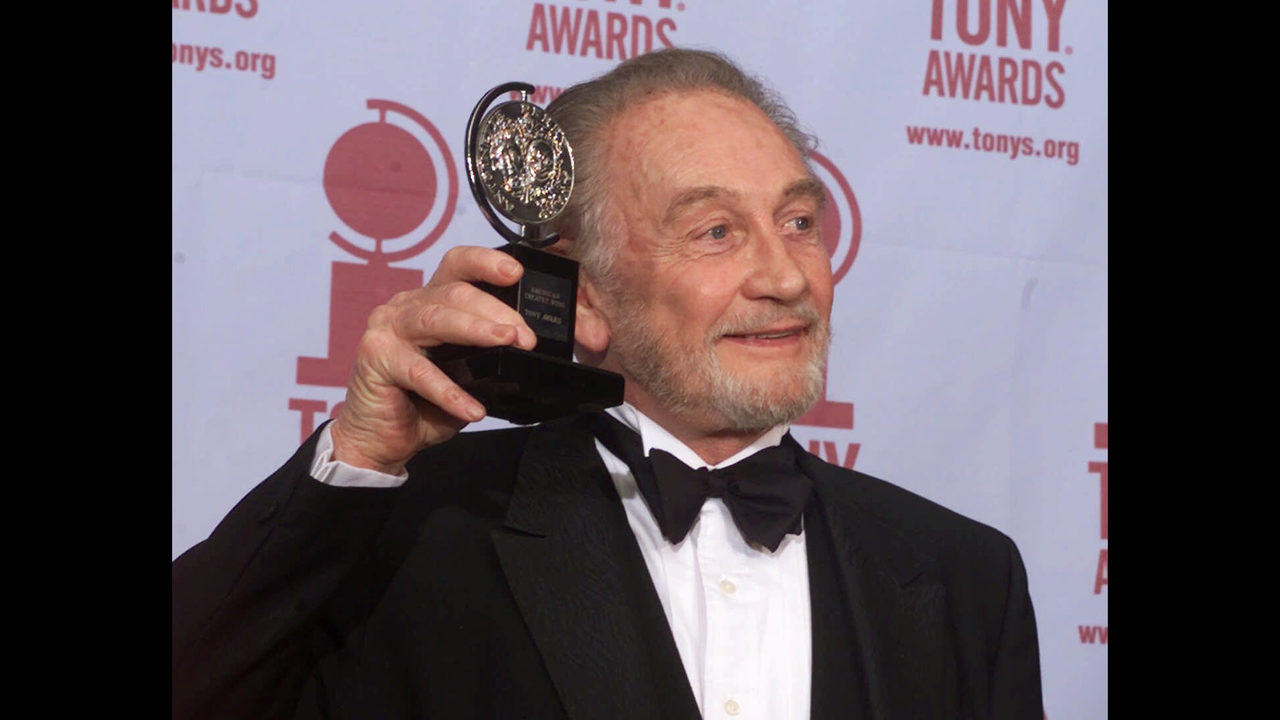 Murió Roy Dotrice, actor de Game of Thrones y Hellboy