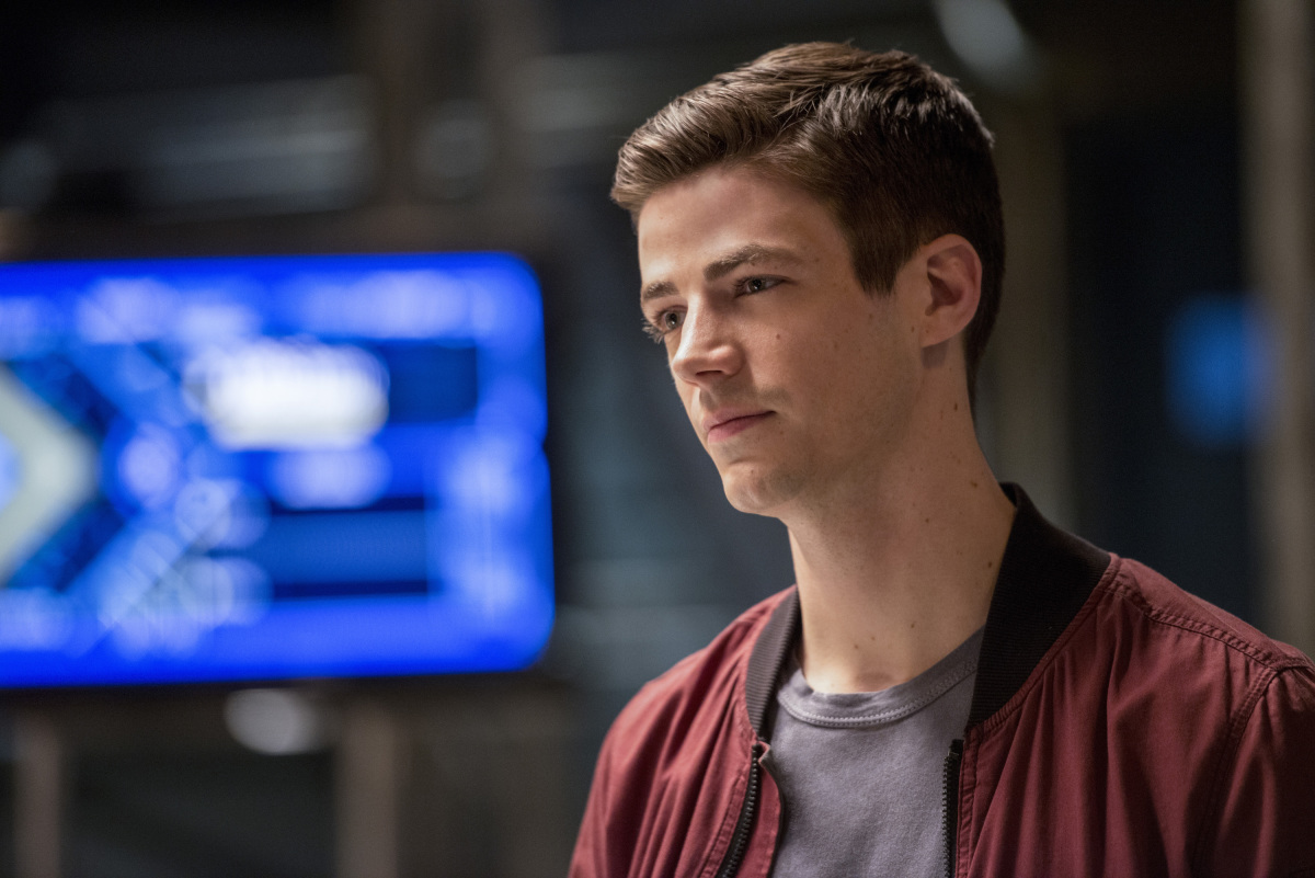 Grant Gustin, protagonista de The Flash, se solidariza con las víctimas de Andrew Kreisberg