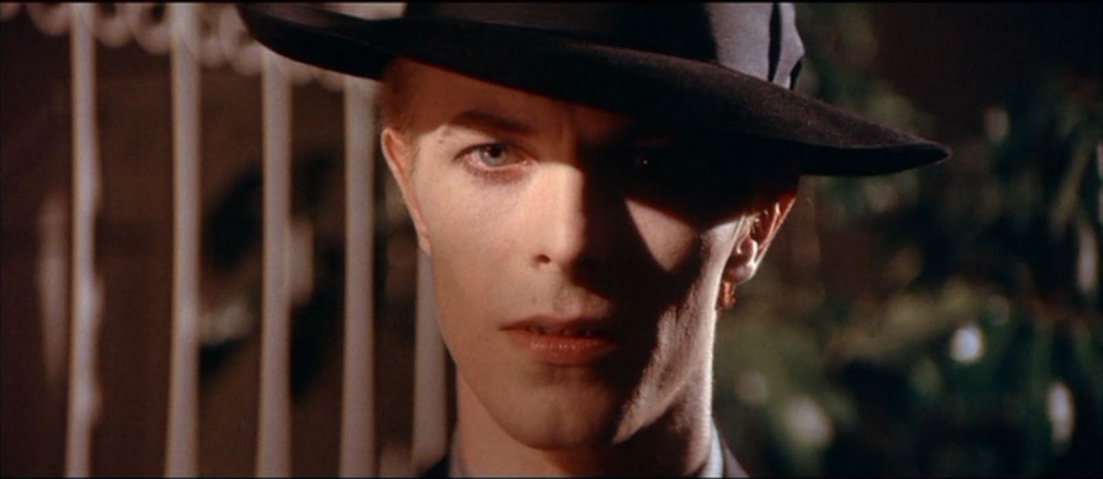 David Bowie: el hombre que cayó en el cine