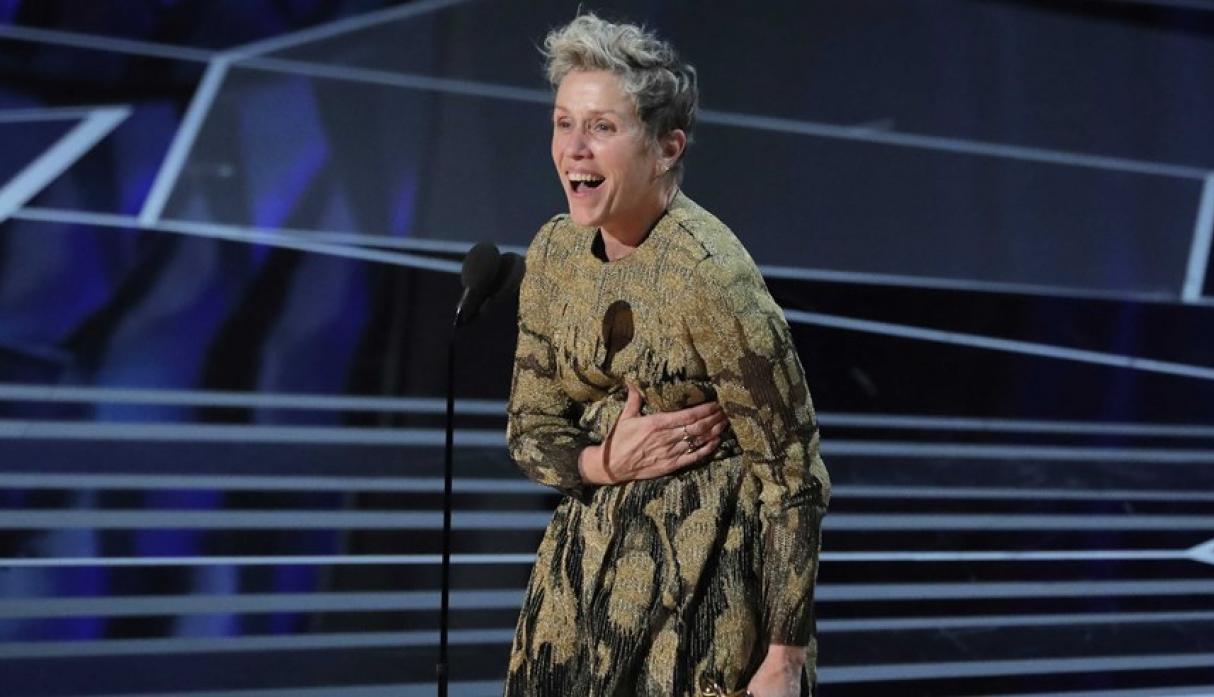 Óscar 2018: Frances McDormand pone de pie a la audiencia con su discurso tras recibir su premio