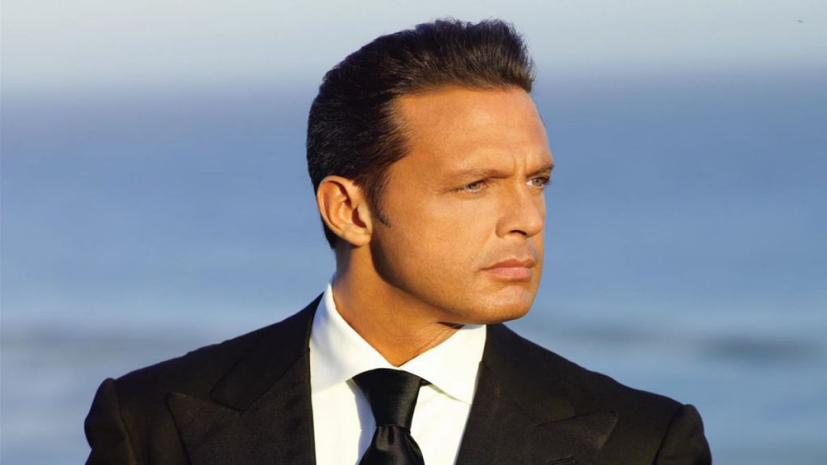 Luis Miguel hizo una conmovedora confesión sobre su madre en 2003