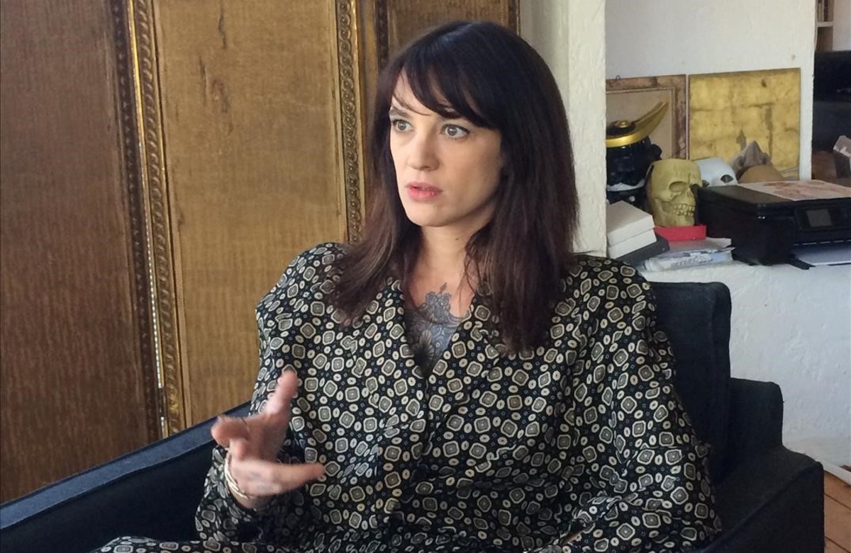 Asia Argento declara que está llena de rabia contra Rose McGowan y su novia