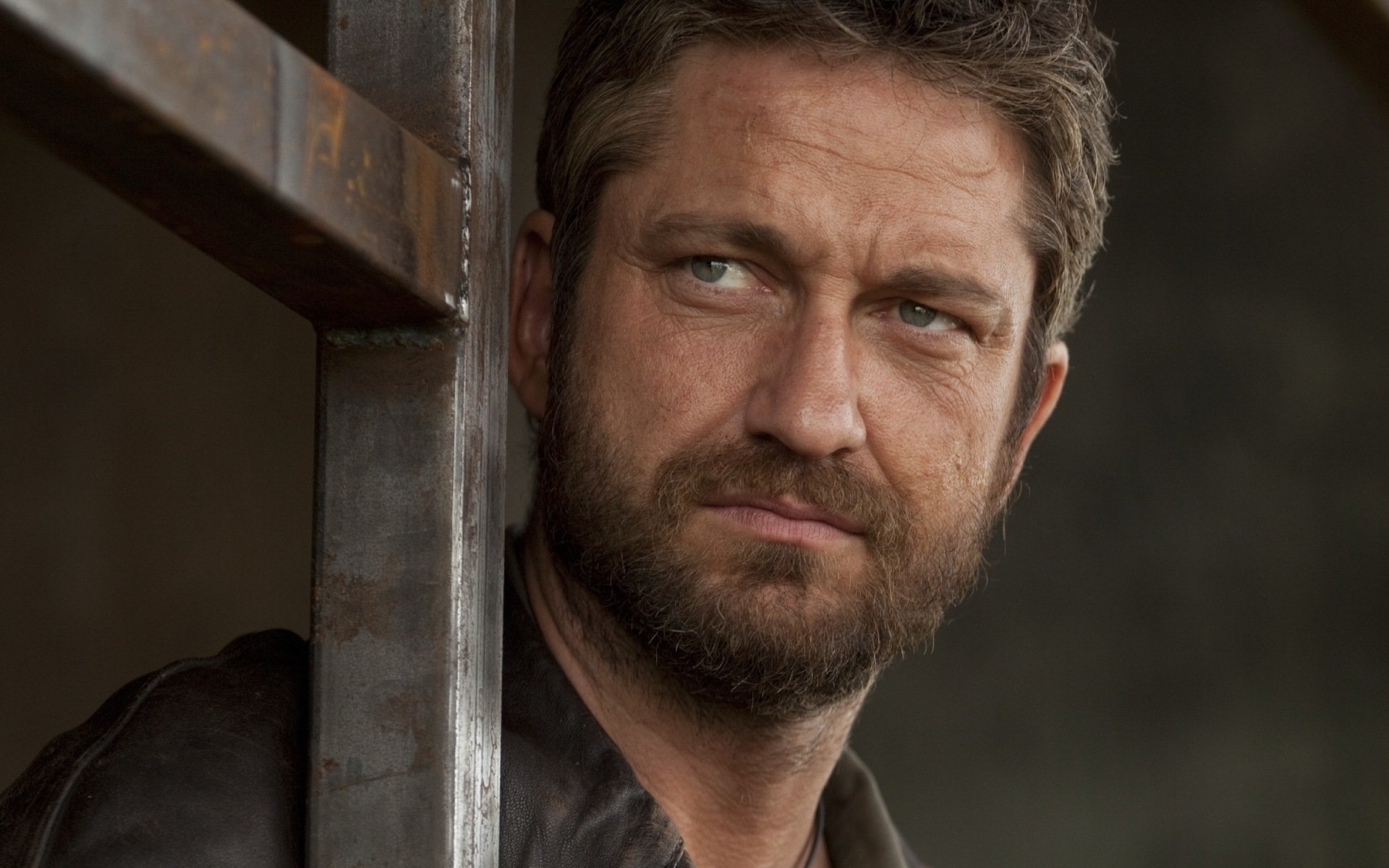 Gerard Butler habla maravillas de Zack Snyder