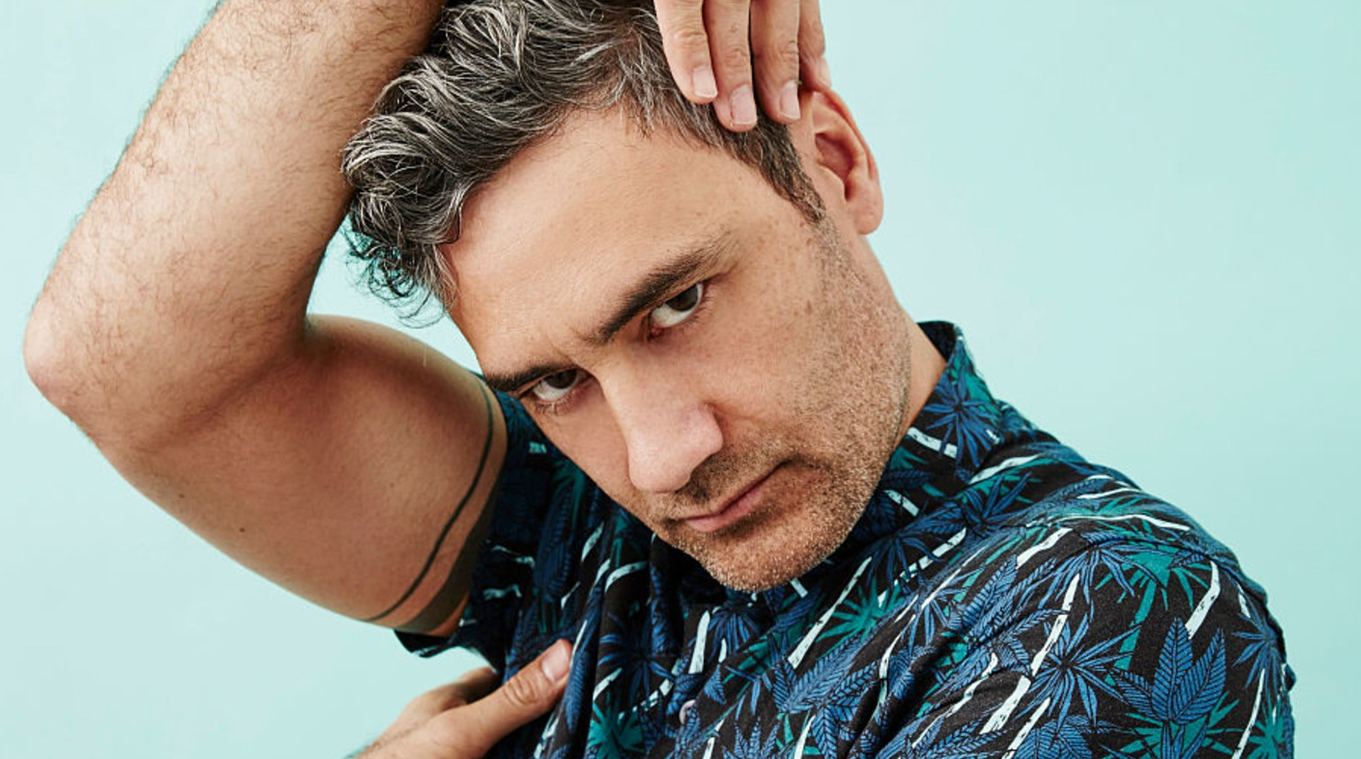 Taika Waititi dice que Hombres de Negro: Internacional es en realidad Thor 4