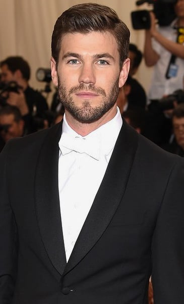 Austin Stowell