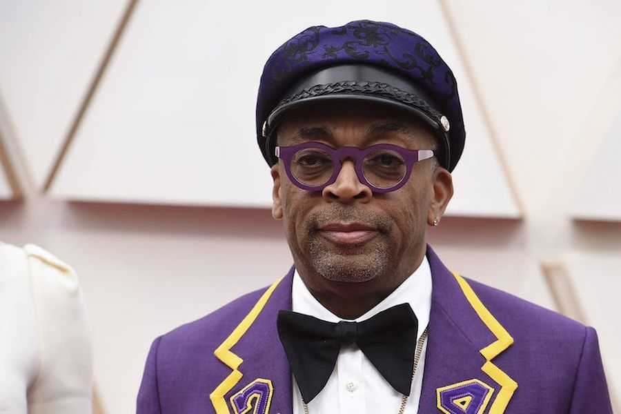 Spike Lee reniega de la bandera estadounidense y la compara con la esvástica nazi