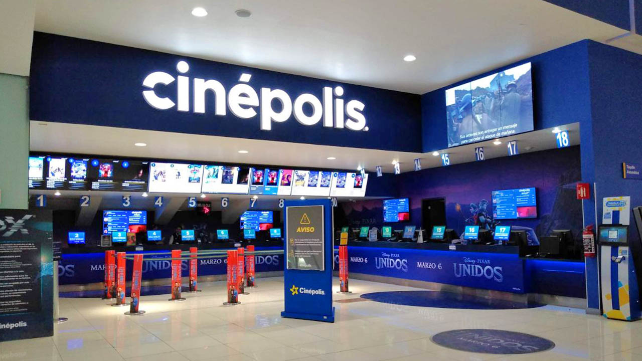 Cines reabren en CDMX con una baja asistencia