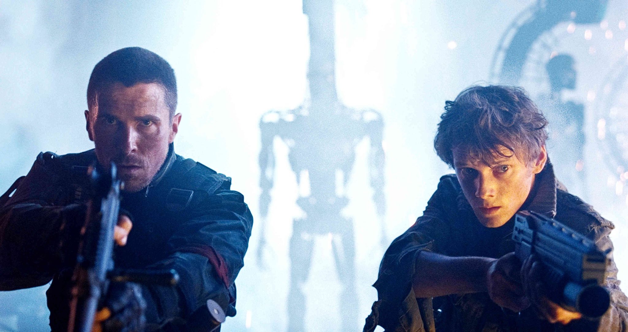 Director de Terminator Salvation revela que tiene un corte más oscuro y surge la campaña #ReleasetheMcGCut