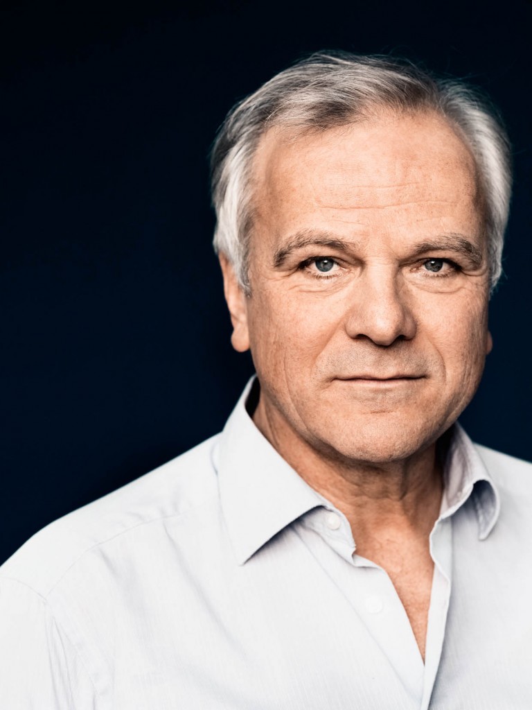 Bernhard Schütz