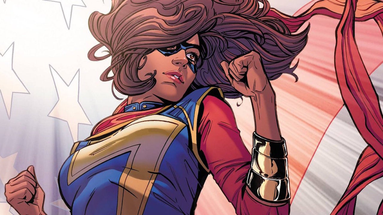 Primeras imágenes de Ms. Marvel muestran a Iman Vellani vestida como Capitana Marvel