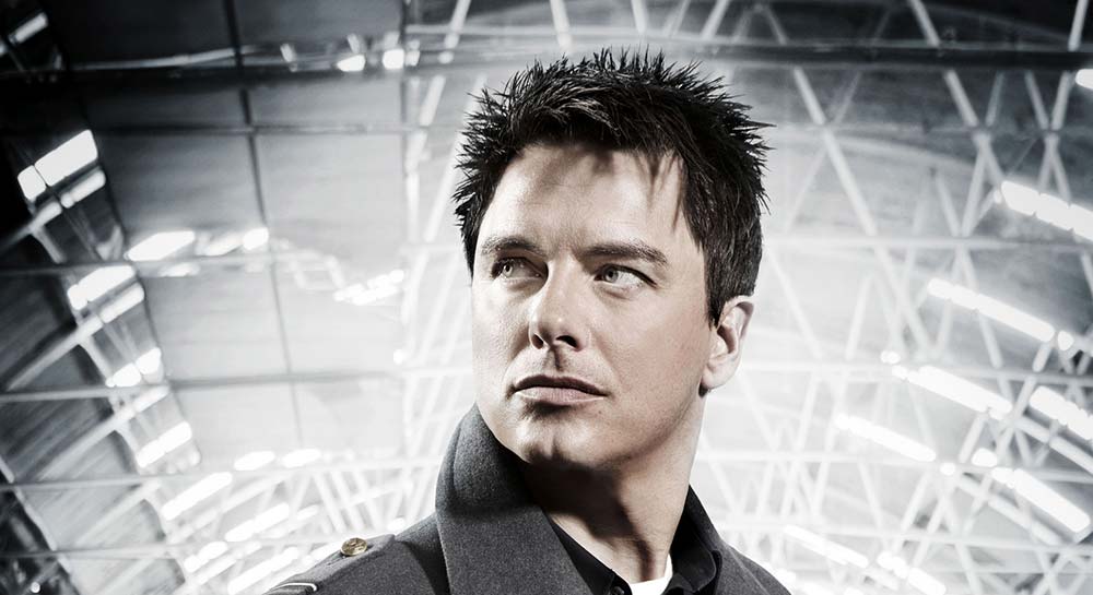 John Barrowman dice que el próximo Doctor Who podría ser gay