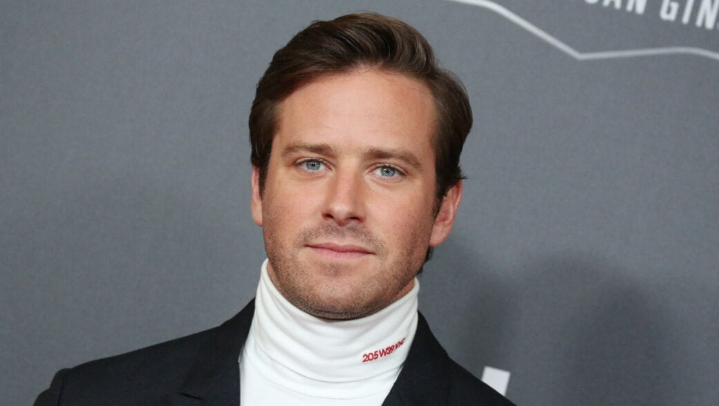 Armie Hammer abandona su nueva película con Jennifer Lopez y responde a acusaciones de canibalismo