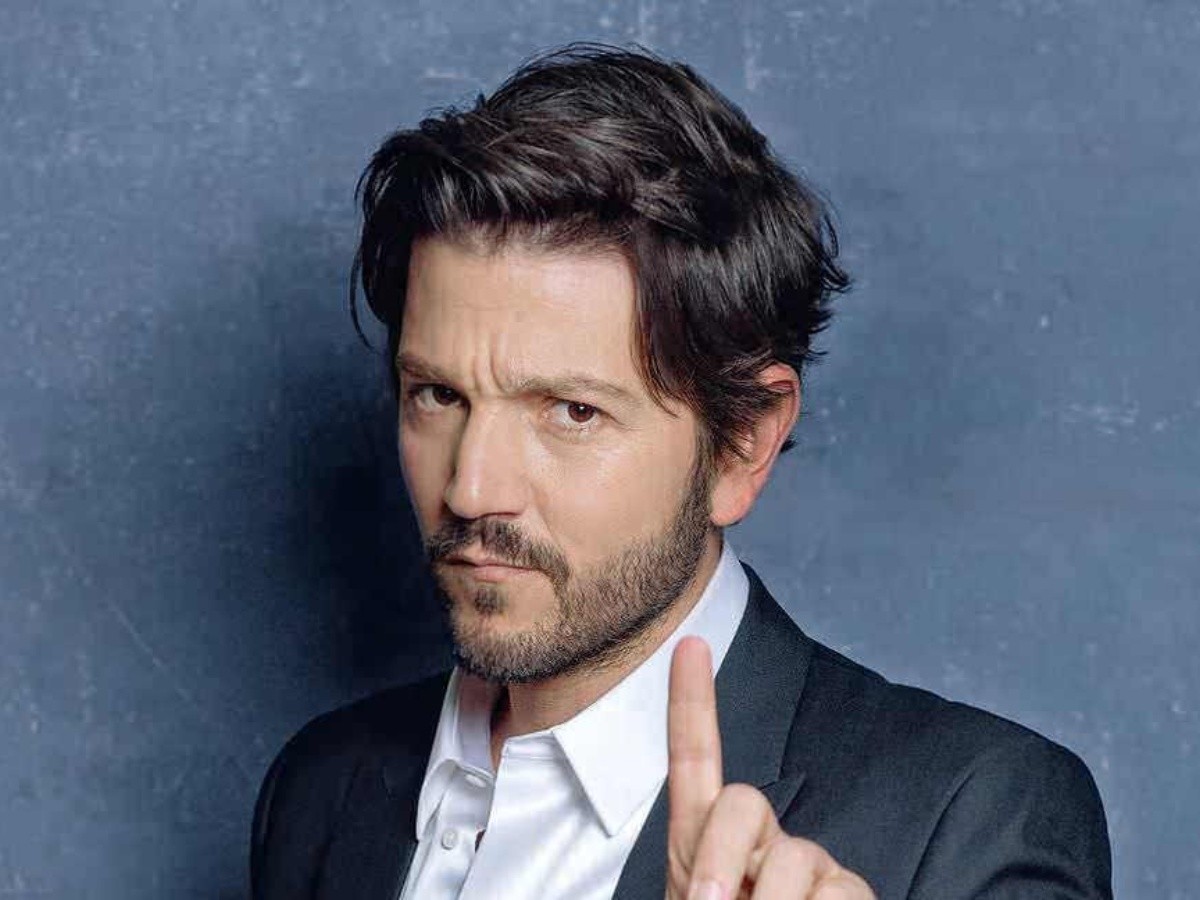 Diego Luna pide a AMLO romper el pacto patriarcal