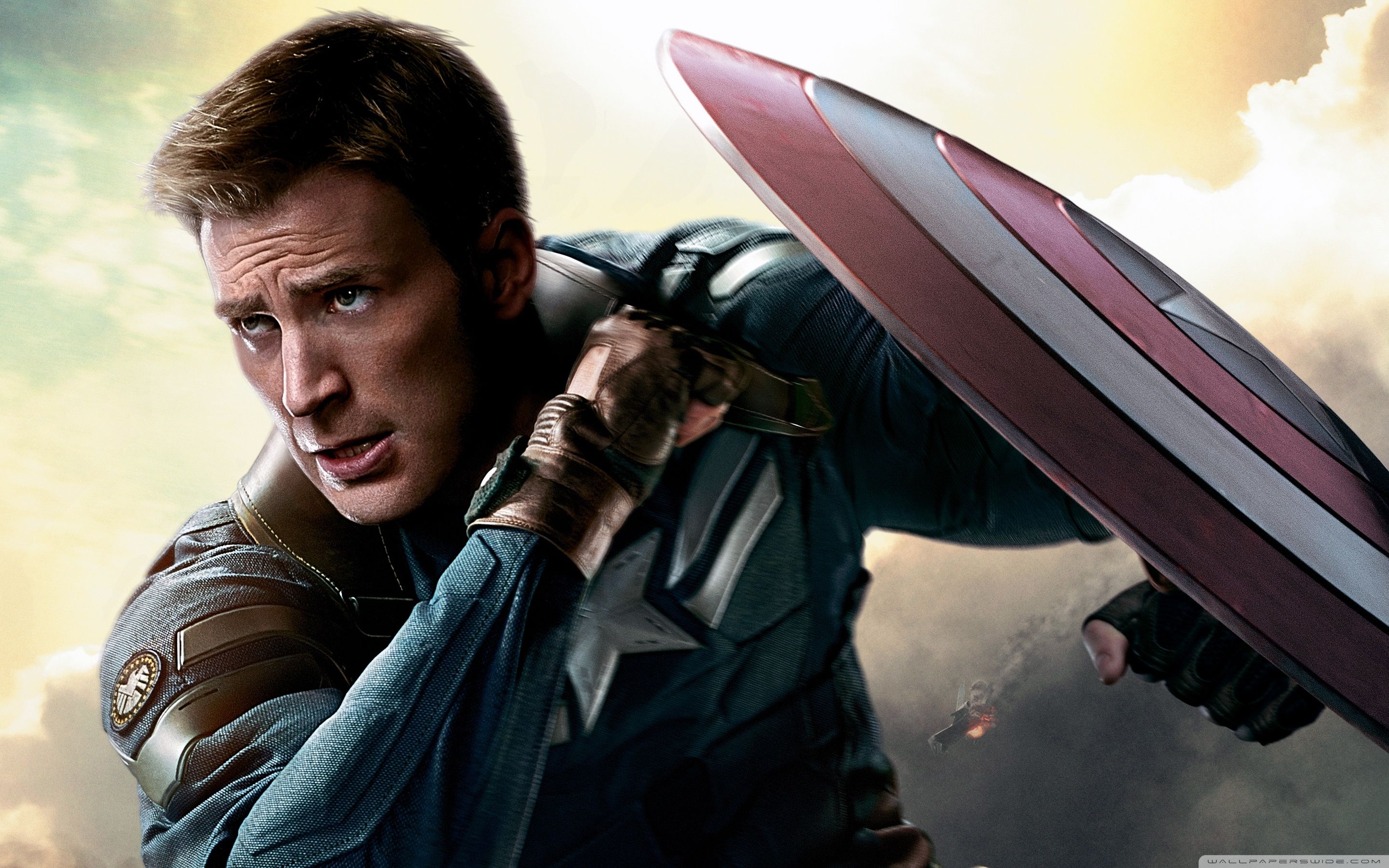 Falcon y el Soldado de Invierno: protagonista insinúa la aparición de Chris Evans