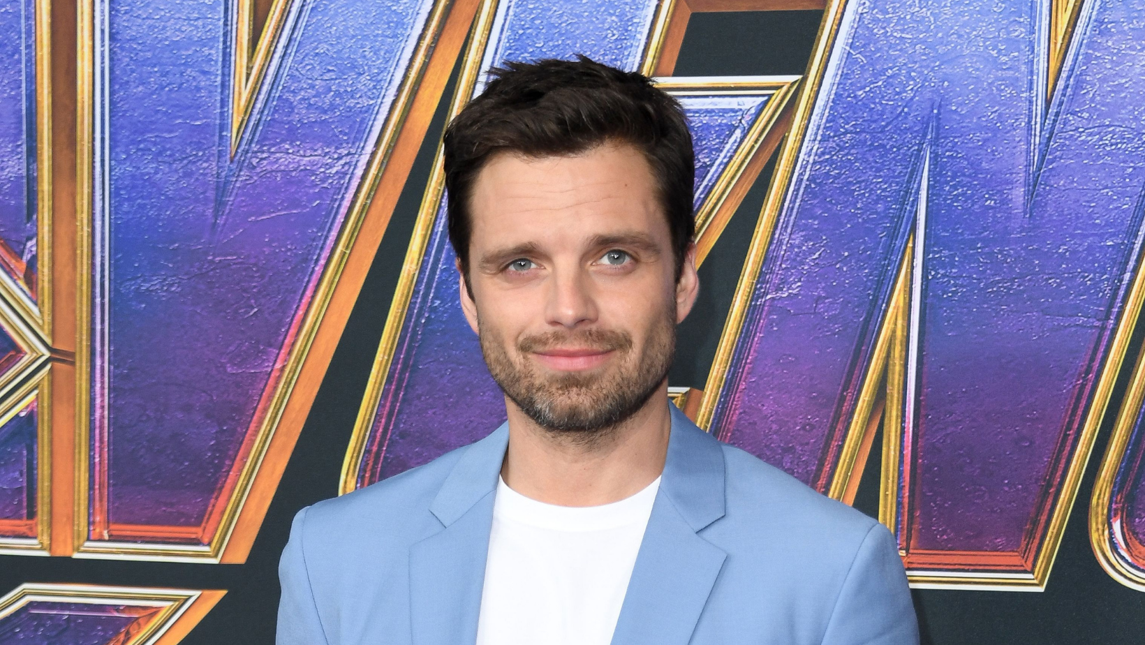 Sebastian Stan es defendido por sus fans luego de ser acusado de racista