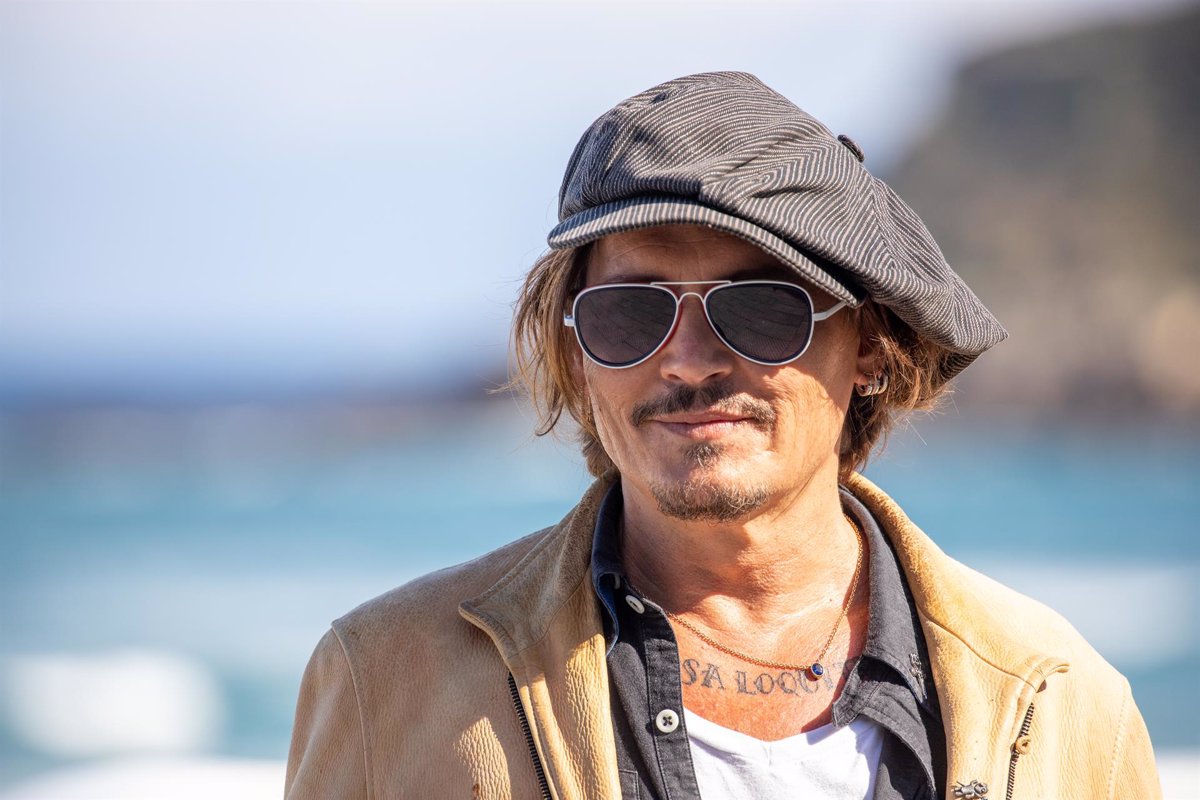 Fans celebran la presencia de Johnny Depp en el Festival de Cine de Karlovy Vary