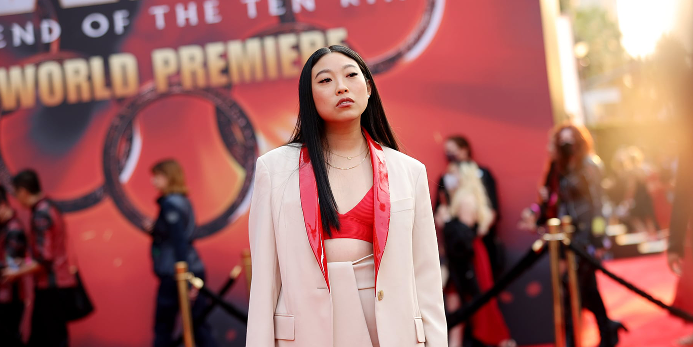 Awkwafina quedó pasmada cuando se le preguntó por su “blaccent” y la apropiación de la cultura negra