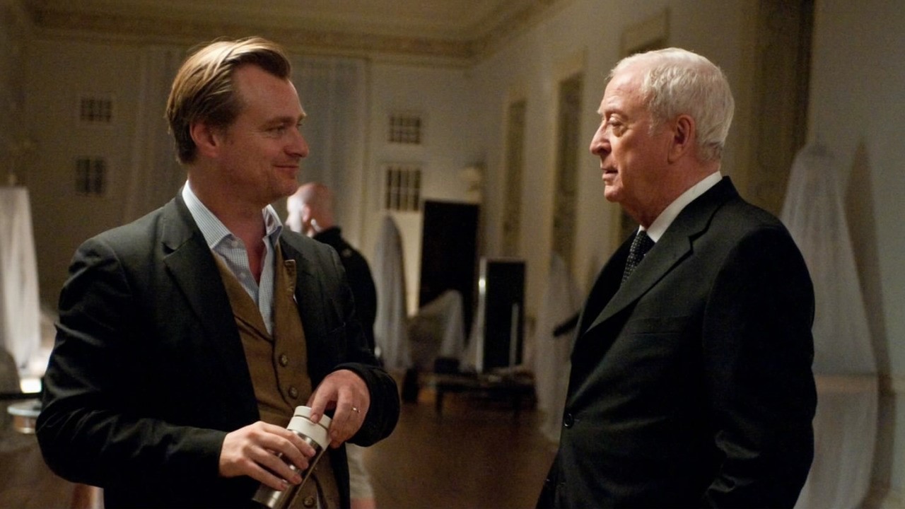 Michael Caine reveló cómo le pidió Christopher Nolan que interpretara a Alfred