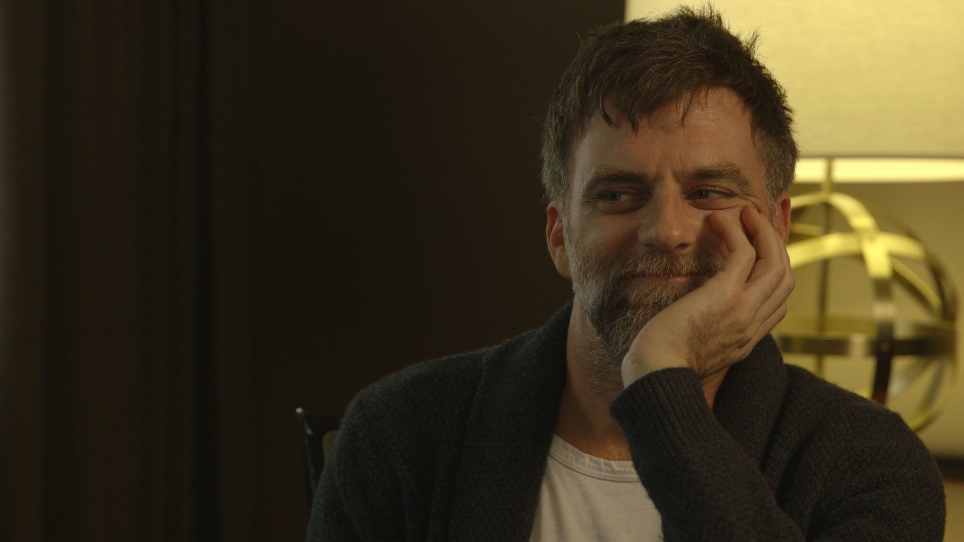 Paul Thomas Anderson defiende a Marvel: Spider-Man salvará los cines