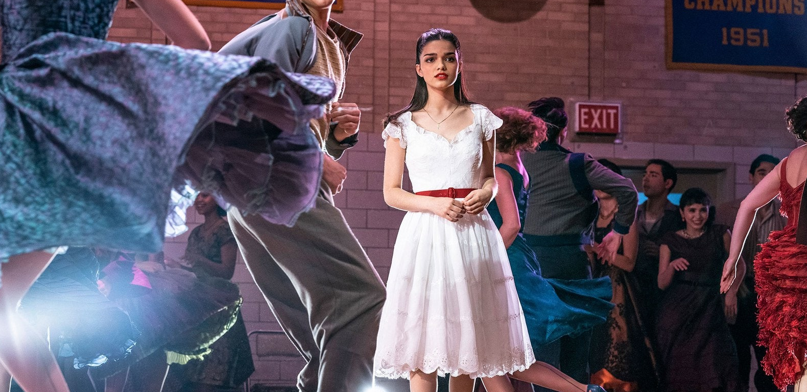 West Side Story es elogiada por no colocar subtítulos en inglés en los diálogos en español