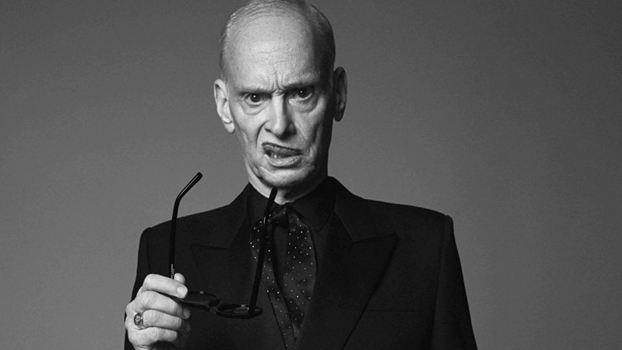 John Waters dice que a los directores jóvenes no les importa el cine de arte