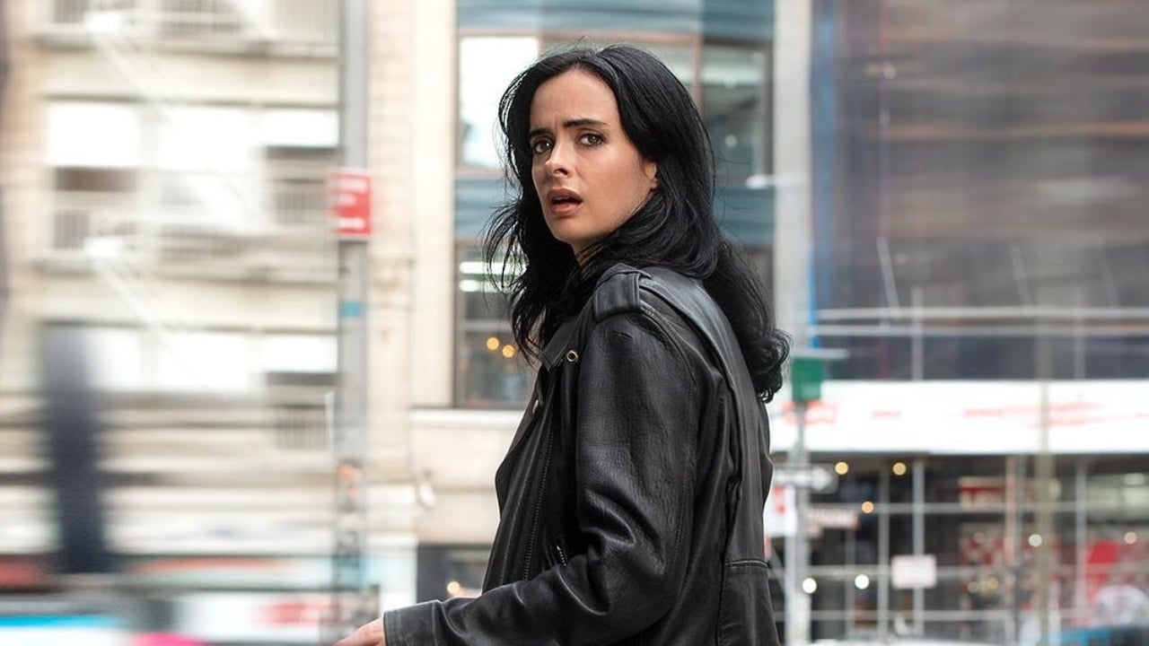 Krysten Ritter reaparece con el look de Jessica Jones y los fans enloquecen