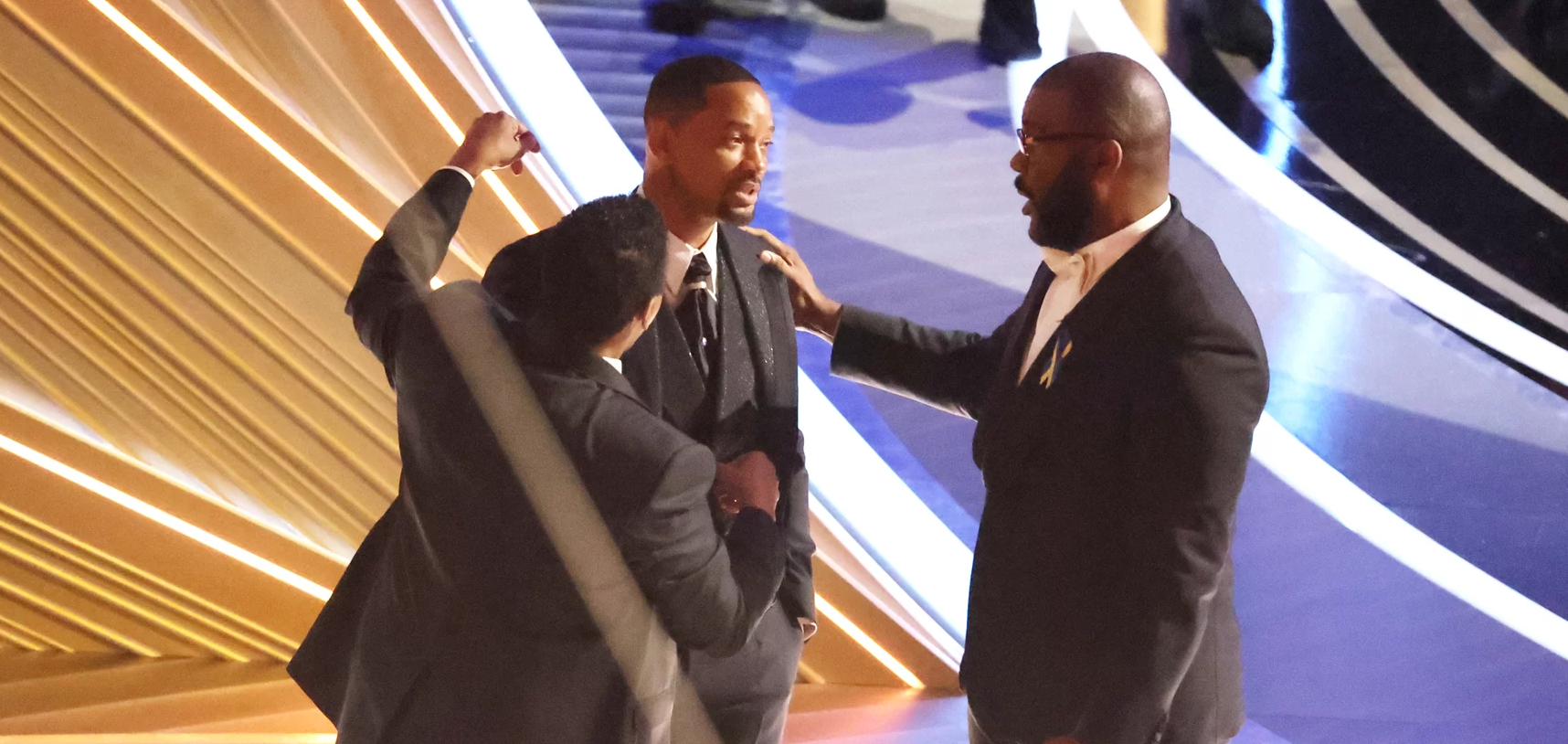 Óscar 2022: Denzel Washington y Tyler Perry consuelan a Will Smith tras incidente con Chris Rock