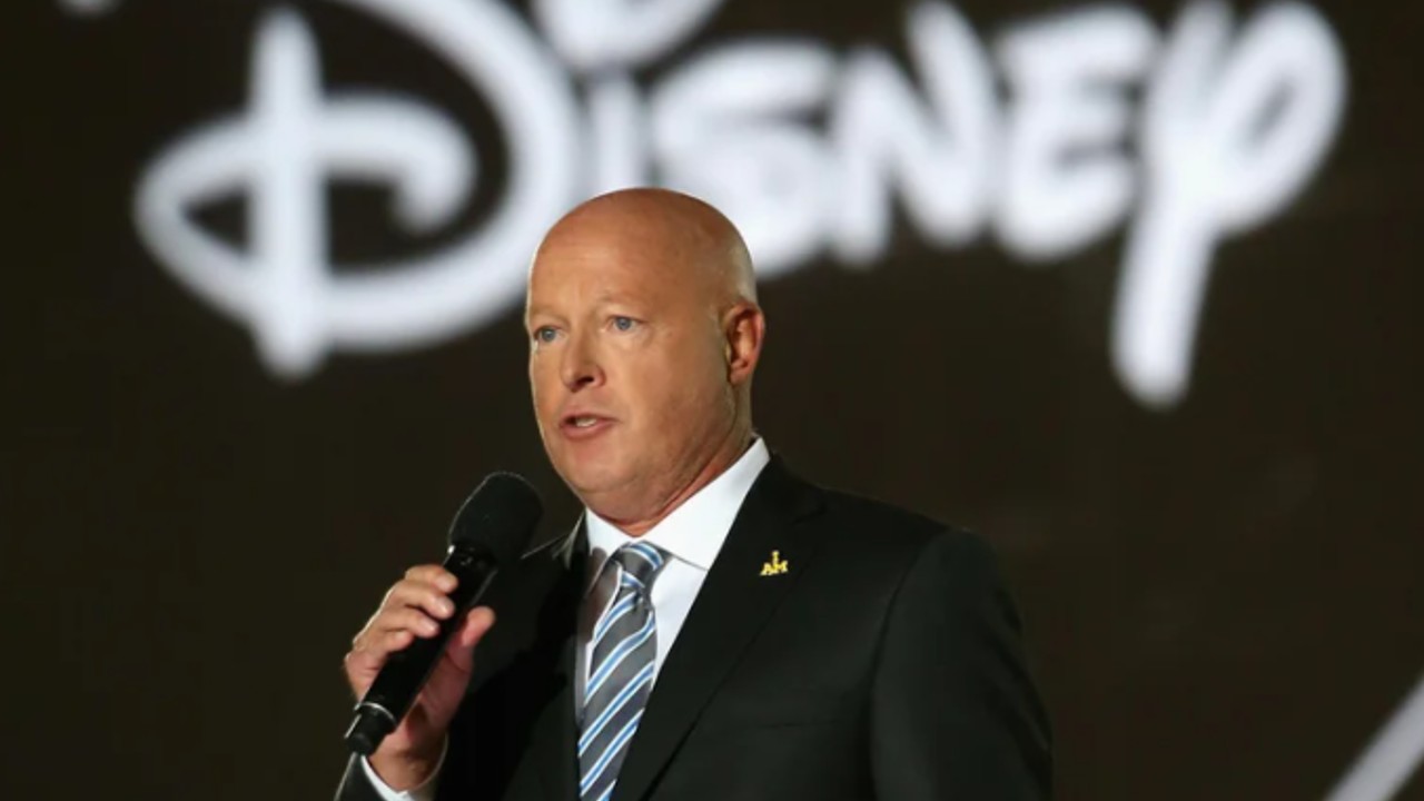 Presidente de Disney se reunirá con gobernador de Florida para revertir ley anti infancias LGBT