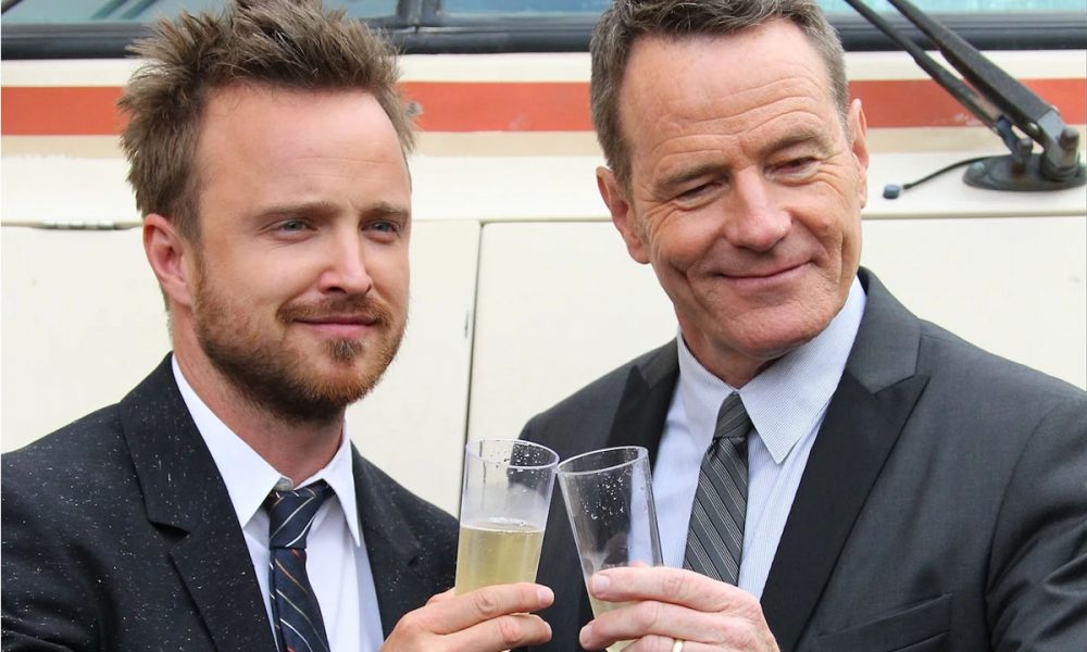 Aaron Paul anuncia el nacimiento de su hijo y revela que Bryan Cranston es el padrino