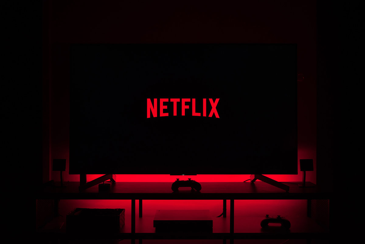 CEO de Netflix dice que la pérdida de suscriptores “es una perra”