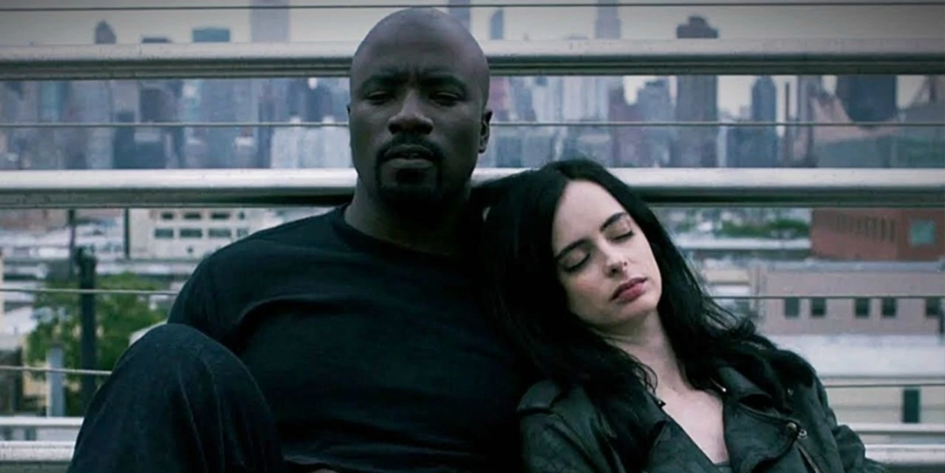 Krysten Ritter enciende rumores sobre su regreso como Jessica Jones por fotografía junto a Mike Colter