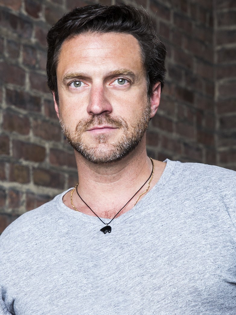 Raúl Esparza