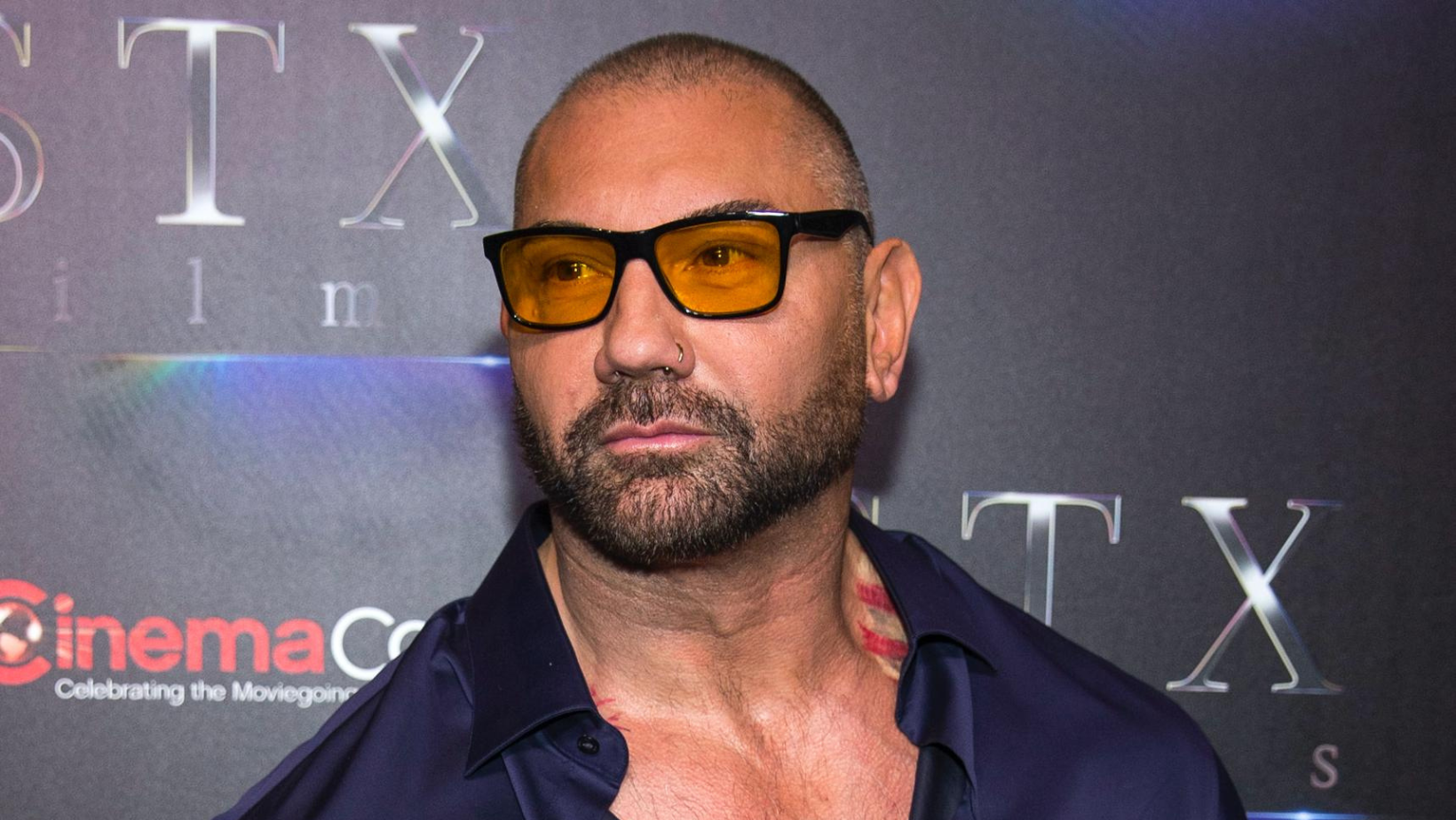 Dave Bautista dice que los hombres deben protestar más contra de la anulación del derecho al aborto