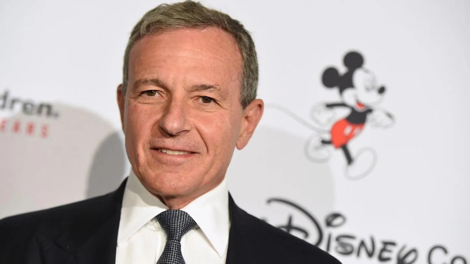 Bob Iger descarta que Apple esté buscando comprar Disney